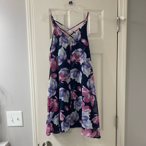 Floral dress - Picture 2 of 3